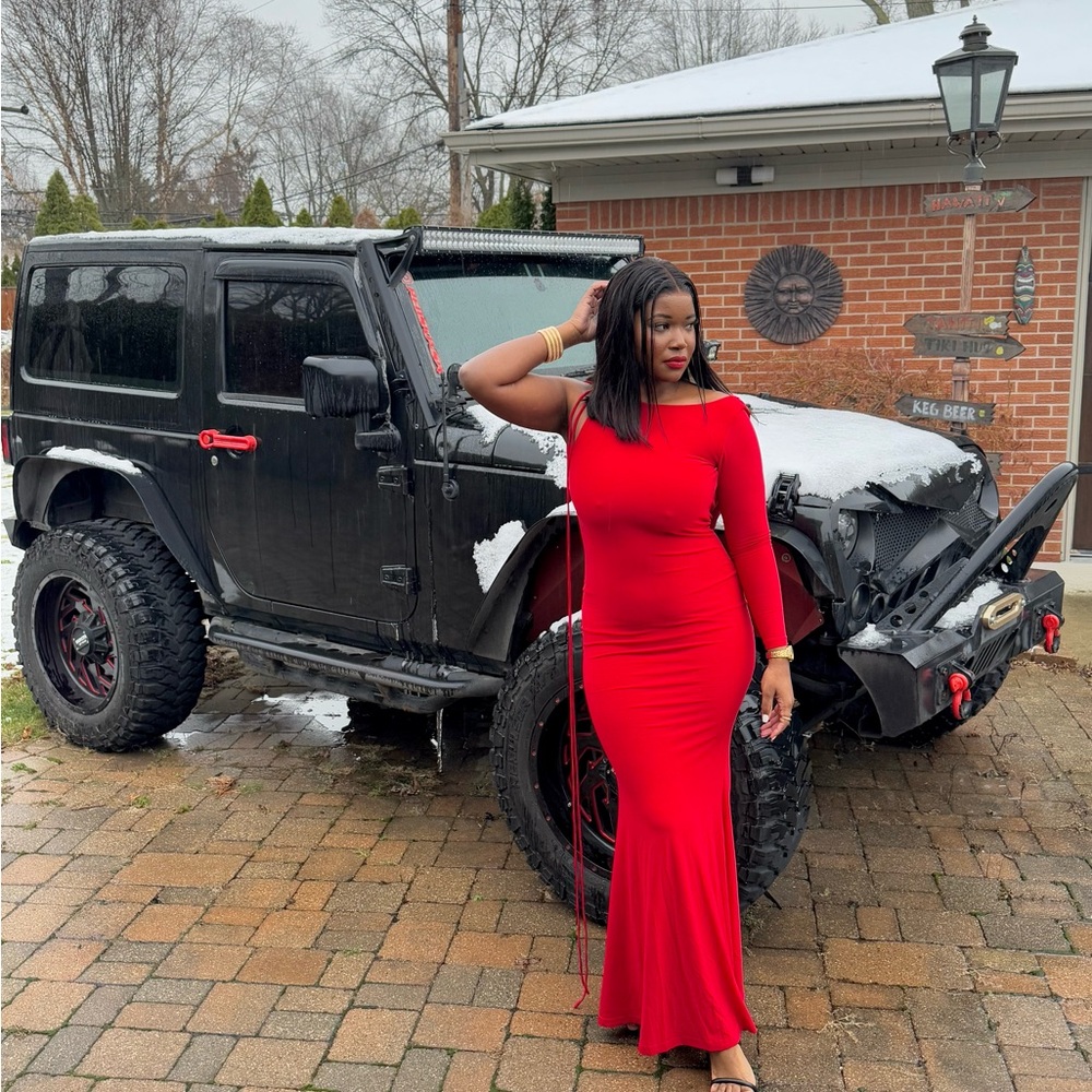 Elegant Red One Shoulder Dress